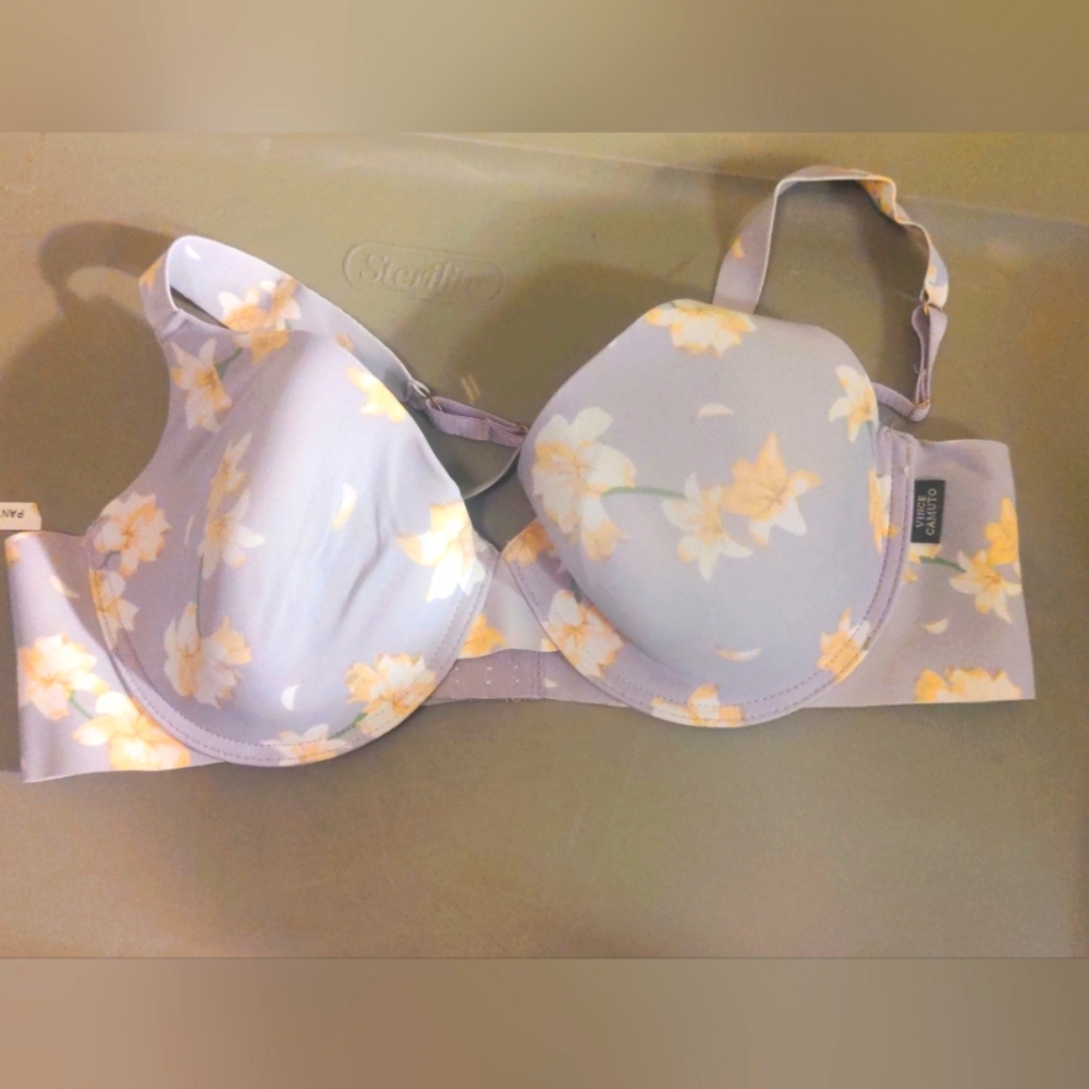 Vince Camuto exclusive of trim bra